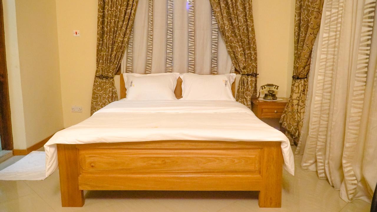 Hillstarh Hotel ดาร์เอสซาลาม ภายนอก รูปภาพ